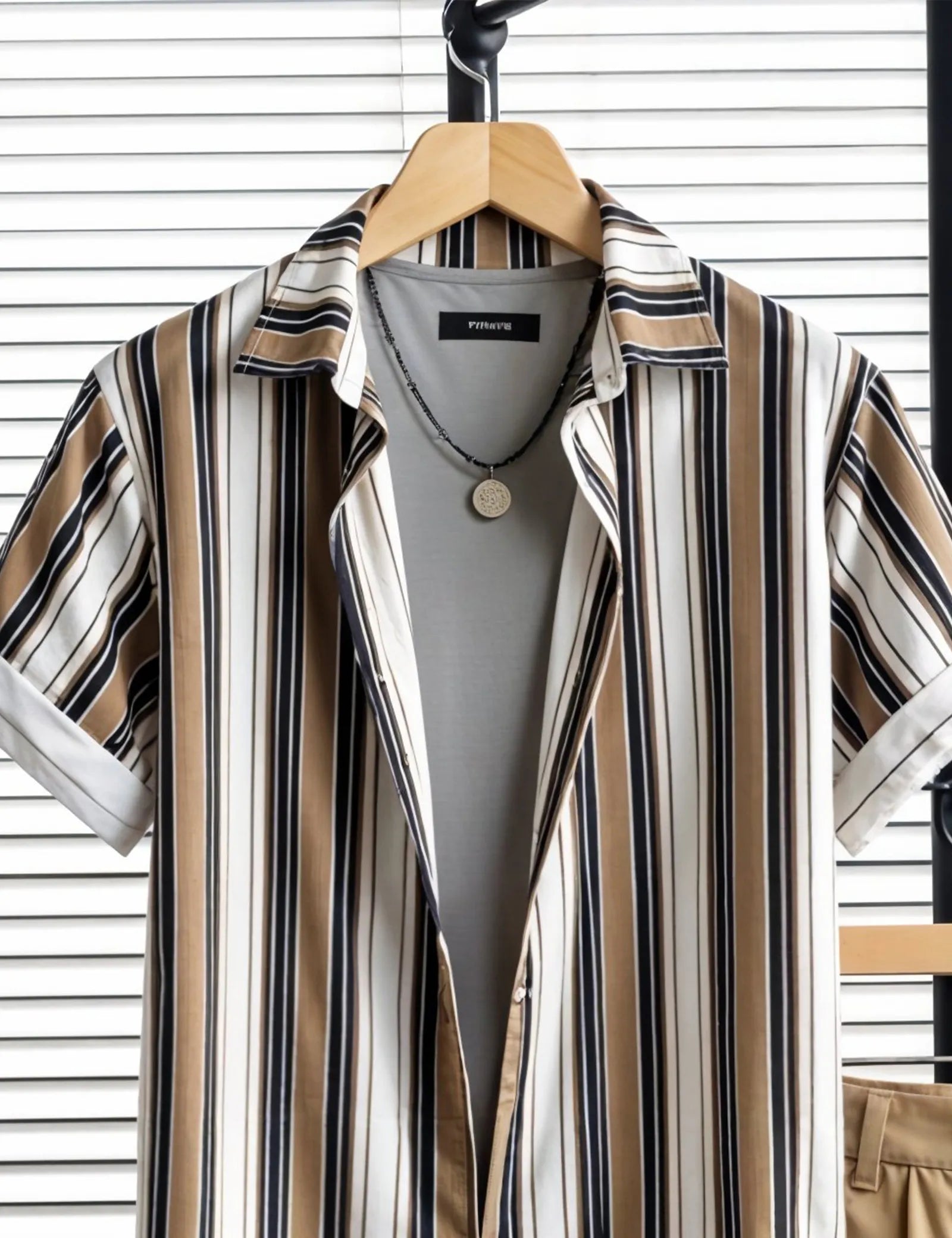 Men's Classic Striped Shirt & Khaki Shorts Set – Casual Summer Two-Piece Outfit
